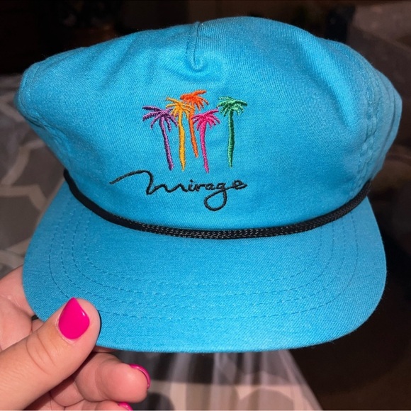 Mirage Las Vegas vintage SnapBack hat - Picture 1 of 2